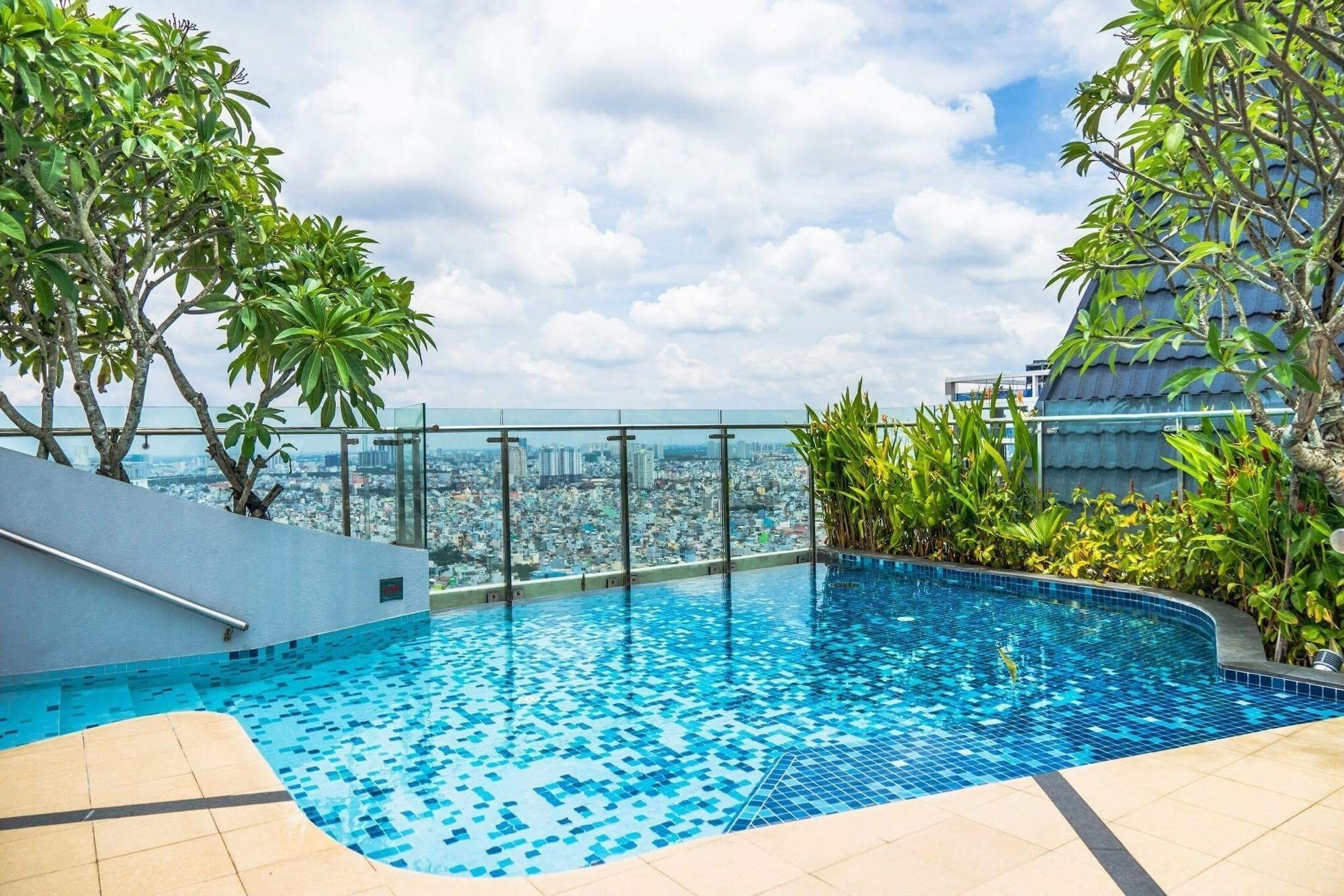 The Manner Apartment Icon 56 Rooftop Pool Ho-Chi-Minh-Stadt Exterior foto